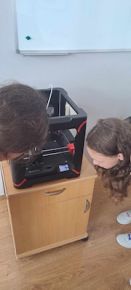 882802D4 9968 496D 9DAB 57324211957B